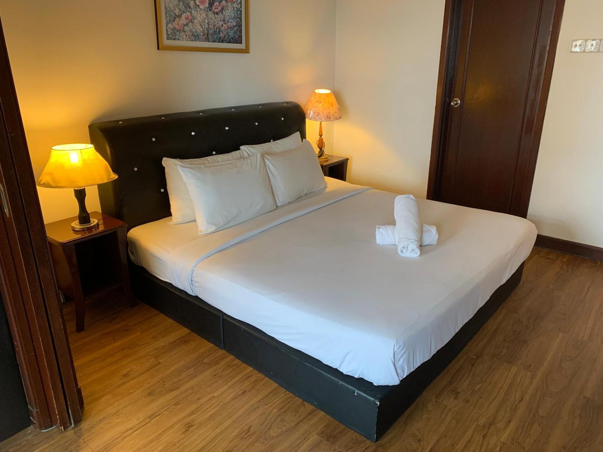 New Empire At Times Square Kl Apartment